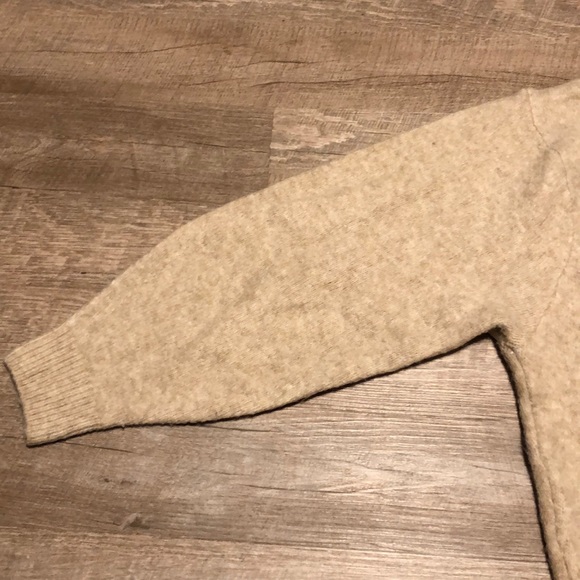 H&M Sweater - Picture 6 of 7